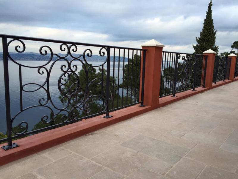 garde corps sur mesure frejus